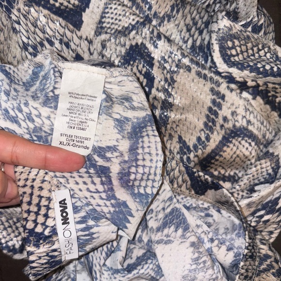 Fashion Nova Reptile Snake Print Midi Skirt - Picture 13 of 14